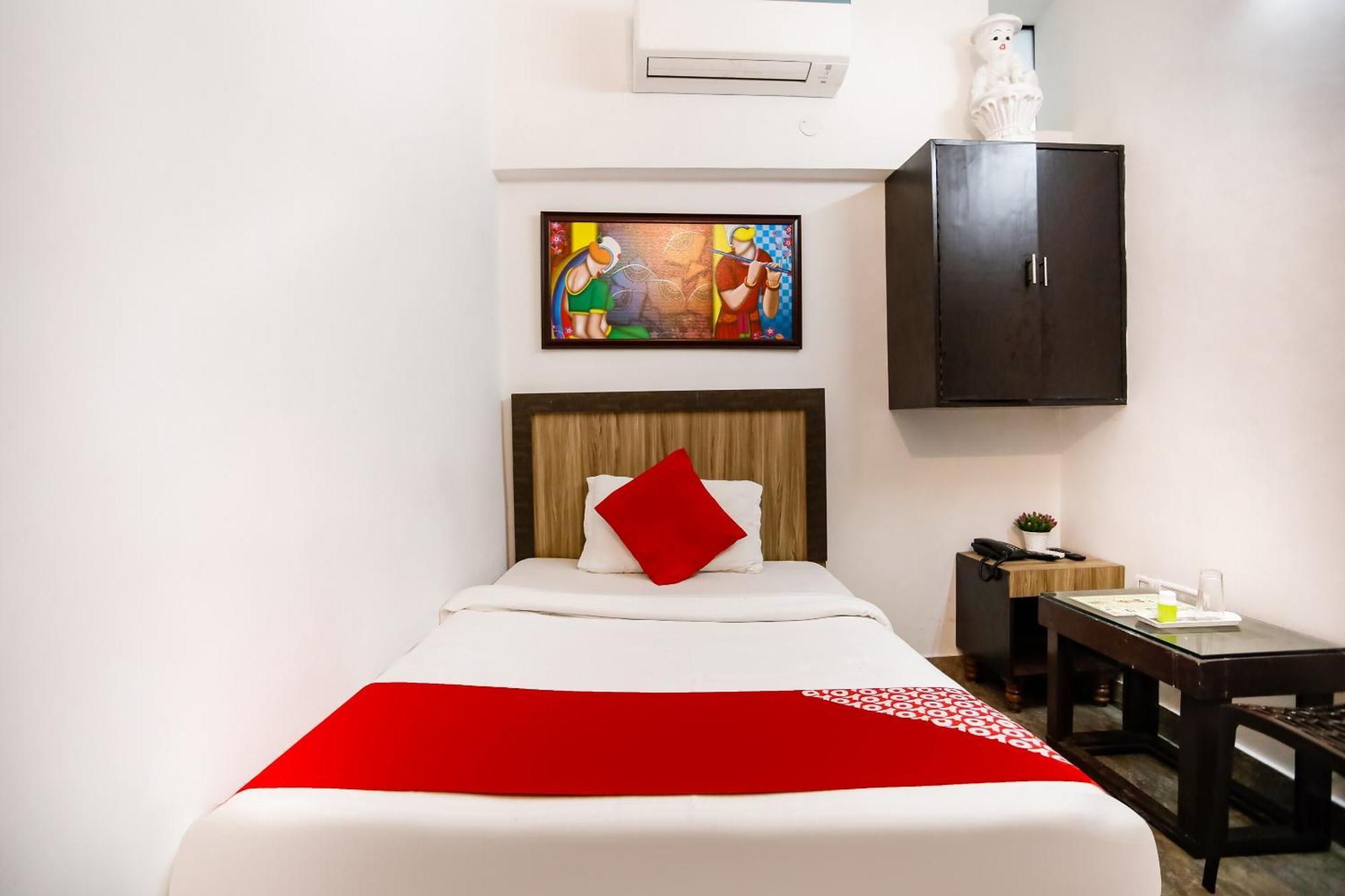 Hotel O Surya Inn New Delhi Extérieur photo